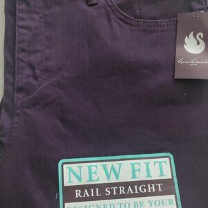 Gloria Vanderbilt - Amanda  Jeans - Size 12 average